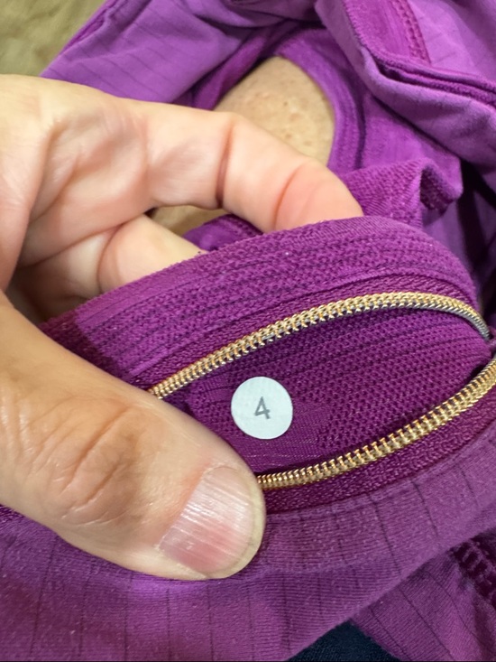 Lululemon speed shorts Women’s Magenta Performance Running Shorts - Picture 6 of 6